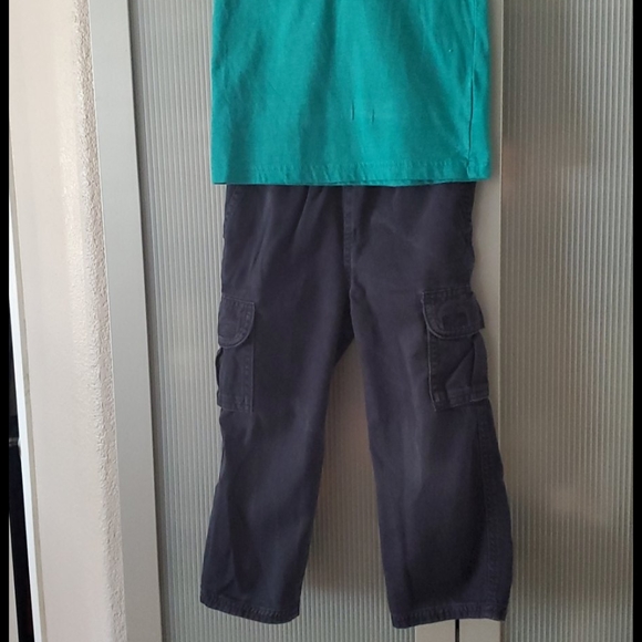 Toddler boys 3T polo shirt with cargo pants set - Picture 3 of 3